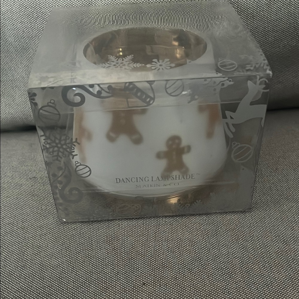 Slatkin & Co Dancing Lampshade Candle Holder - White with Gold Gingerbread.HTF